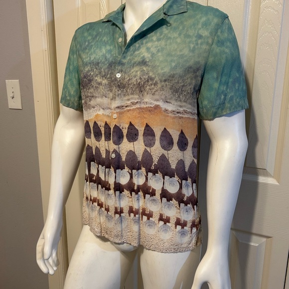Express Men Button Up Shirt Medium Green Beach Ocean Waves Short Sleeve Collar - Picture 4 of 6